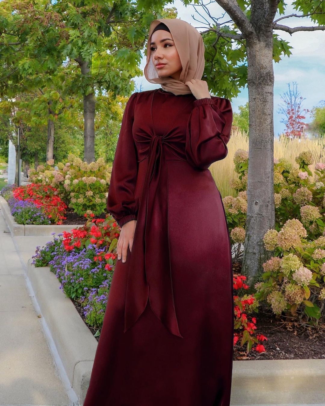 Muslim Women Hijab Satin Dress (Multiple Colors)