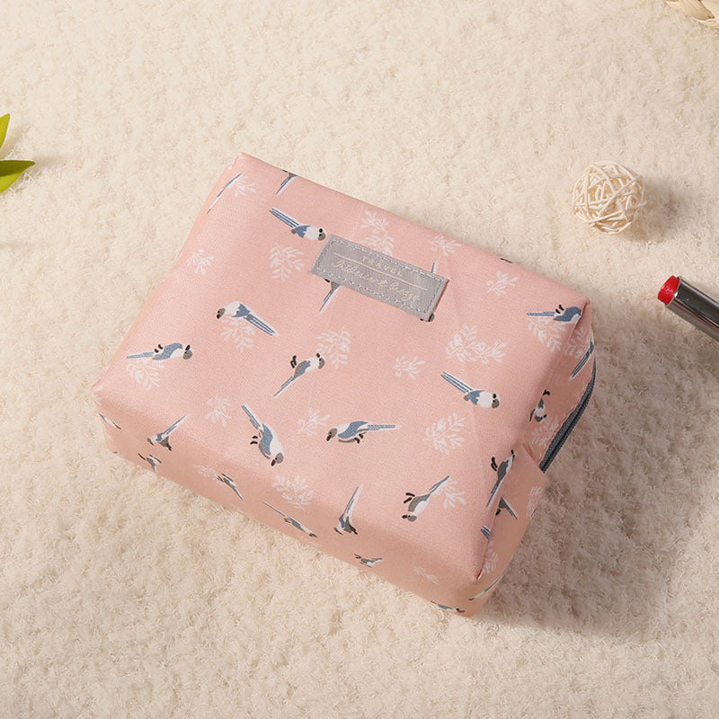 Travel Waterproof Toiletry Cotton Cosmetic Bag (Multiple Patterns)