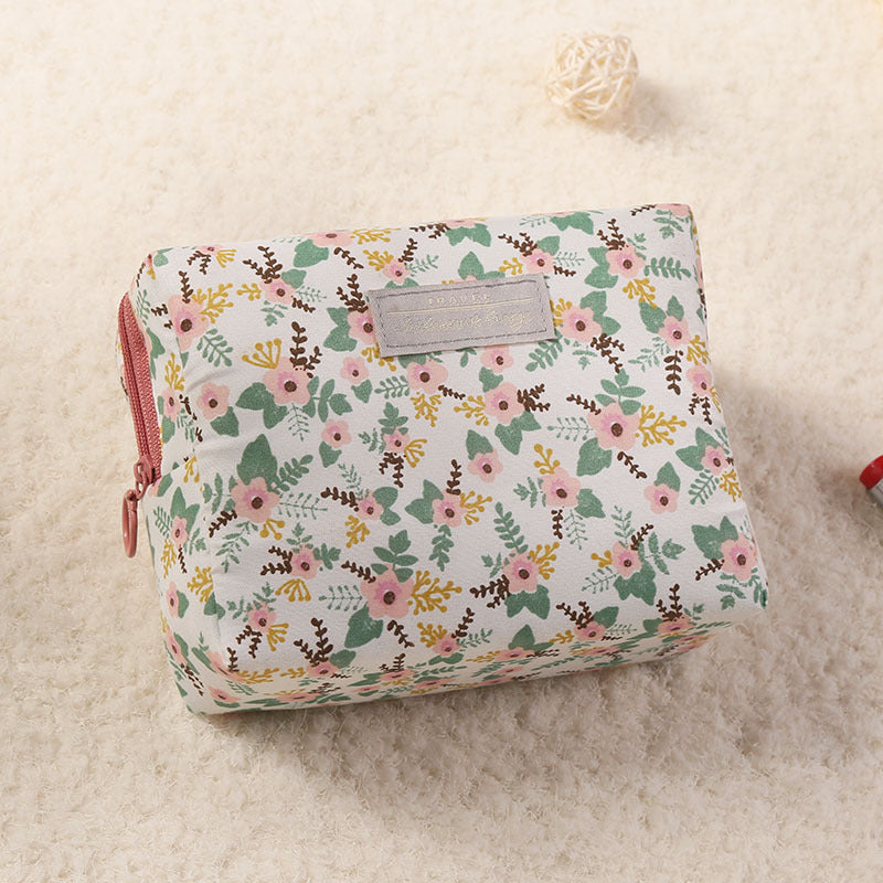 Travel Waterproof Toiletry Cotton Cosmetic Bag (Multiple Patterns)