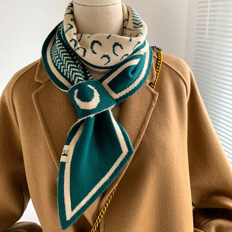 Warm And Chic Scarves with Tuck-In Detail (Multiple Colors)