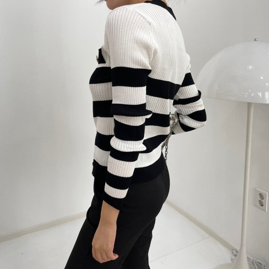 Contrast Stripe Design Long Sleeve Knitted Cardigan Woman (Multiple Colors)