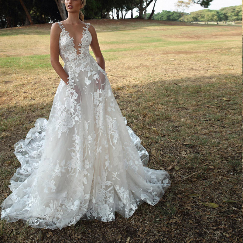 Lace Embroidered Overlay Sleeveless Bridal Gown (White)