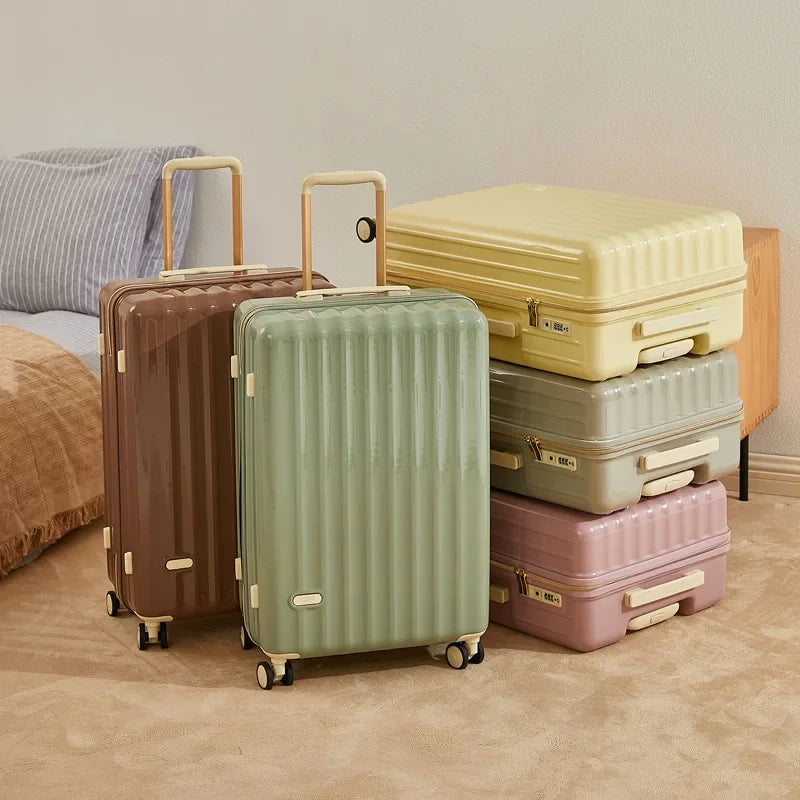 Grooved Fashion Suitcase Trunk w/Wheels (Multiple Colors)