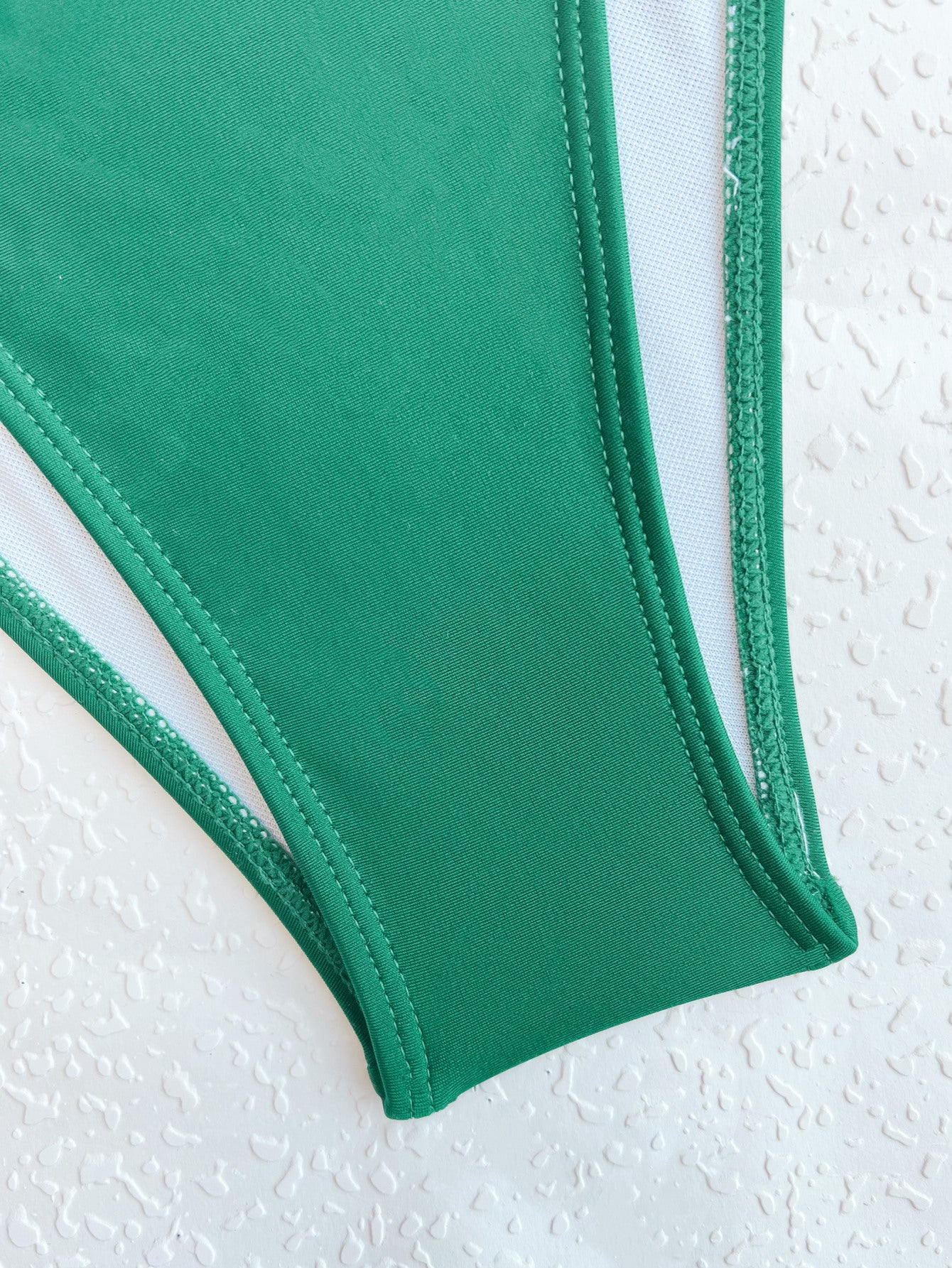 Women's Cut Out One-piece Bathing Suit (Green)