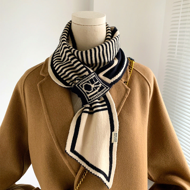 Warm And Chic Scarves with Tuck-In Detail (Multiple Colors)